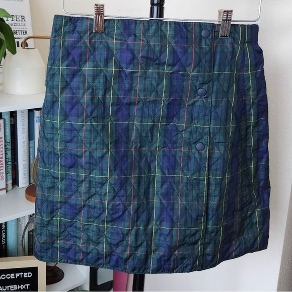 Uniqlo Plaid (lightly) Insulated Skirt - Picture 1 of 8